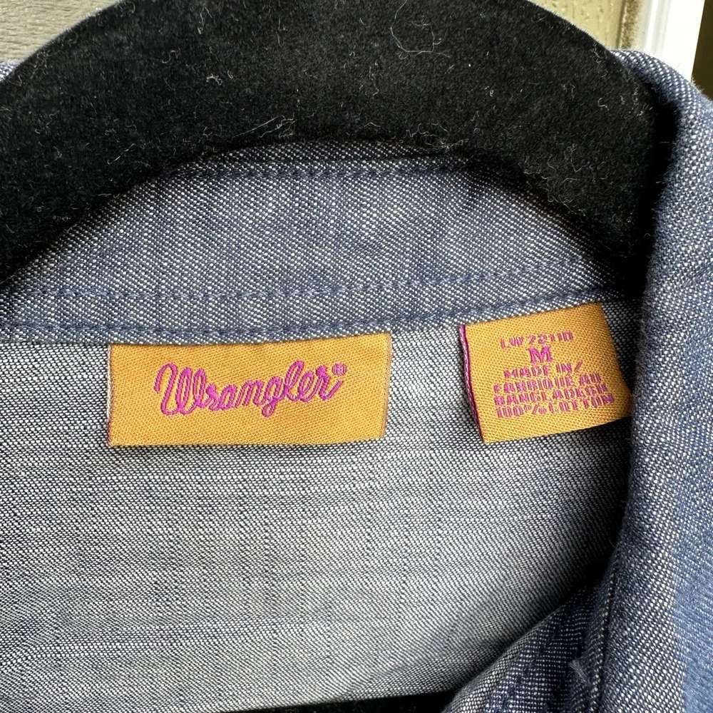 Wrangler Classic Indigo Button-Up Shirt - Picture 7 of 7